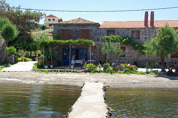 LESVOS HOTELS APARTMENTS WHERE TO GO 014