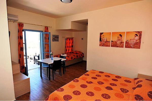 LESVOS HOTELS APARTMENTS FAMILY ROOM 010