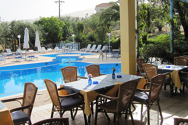 LESVOS HOTELS APARTMENTS RESTAURANT & BAR 001